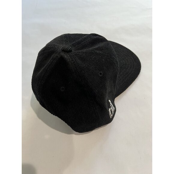 TRINITY The Label Bellwoods Hat in Black - Picture 2 of 4